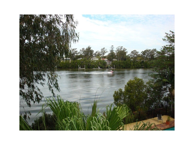 10/8 Twigg Street, Indooroopilly QLD 4068