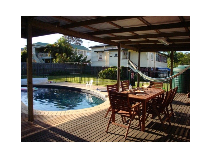 64 William Terrace, Oxley QLD 4075