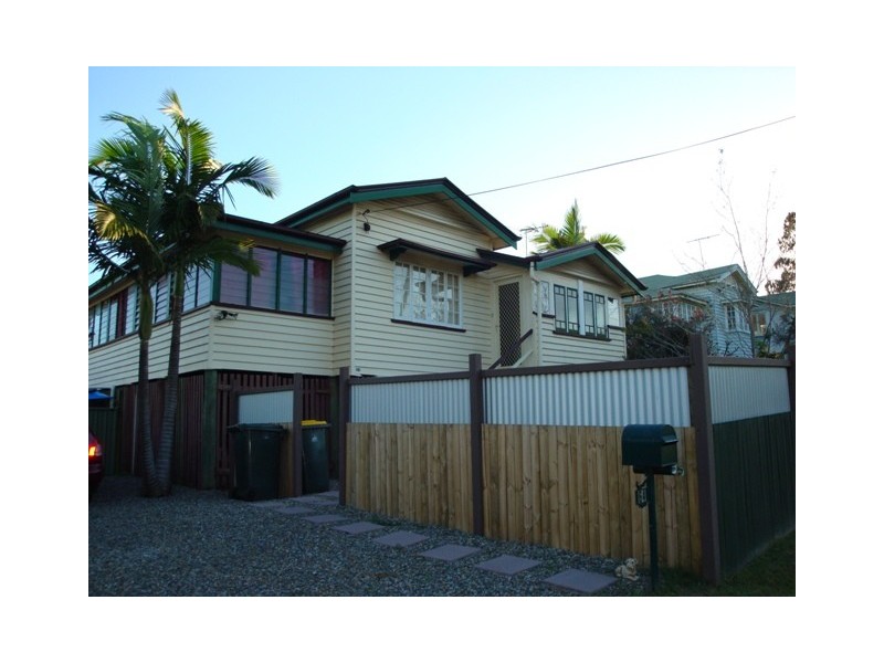 64 William Terrace, Oxley QLD 4075