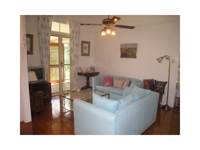 22 Thomas Street, Sherwood QLD 4075