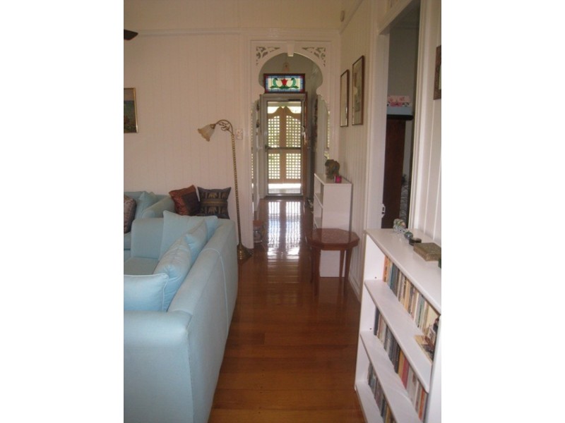 22 Thomas Street, Sherwood QLD 4075