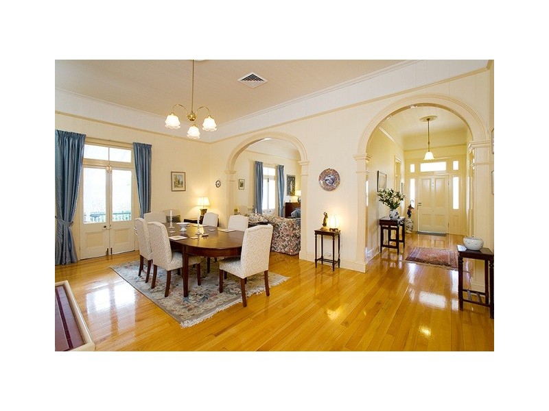 73 Berry Street, Sherwood QLD 4075