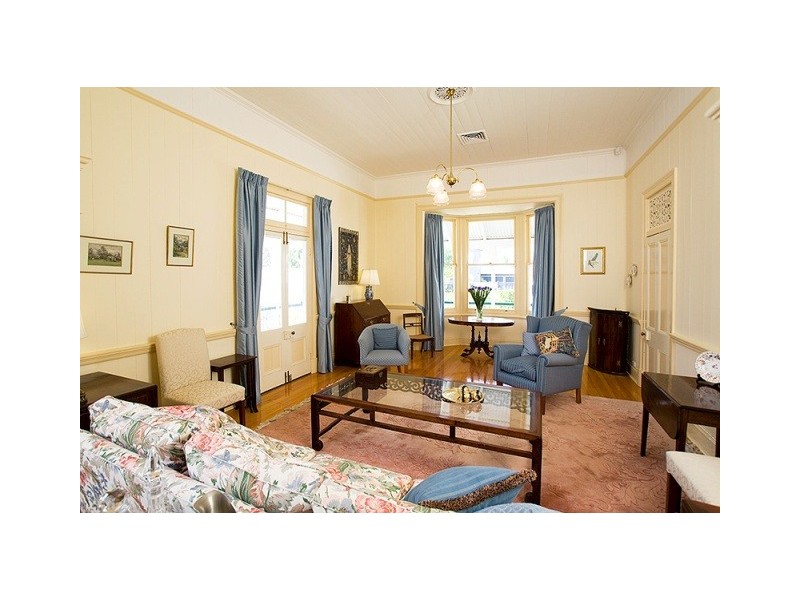 73 Berry Street, Sherwood QLD 4075