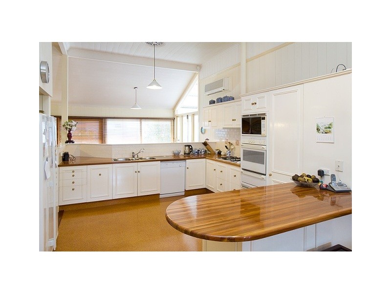 73 Berry Street, Sherwood QLD 4075