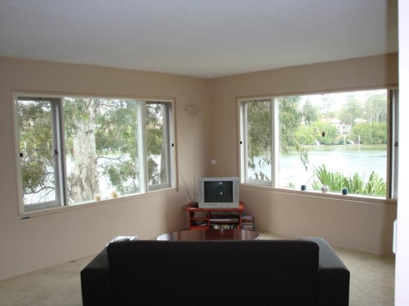 3/8 Twigg Street, Indooroopilly QLD 4068