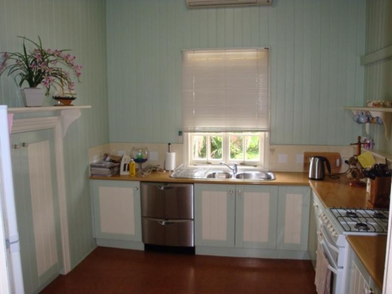 47 Strong Avenue, Graceville QLD 4075