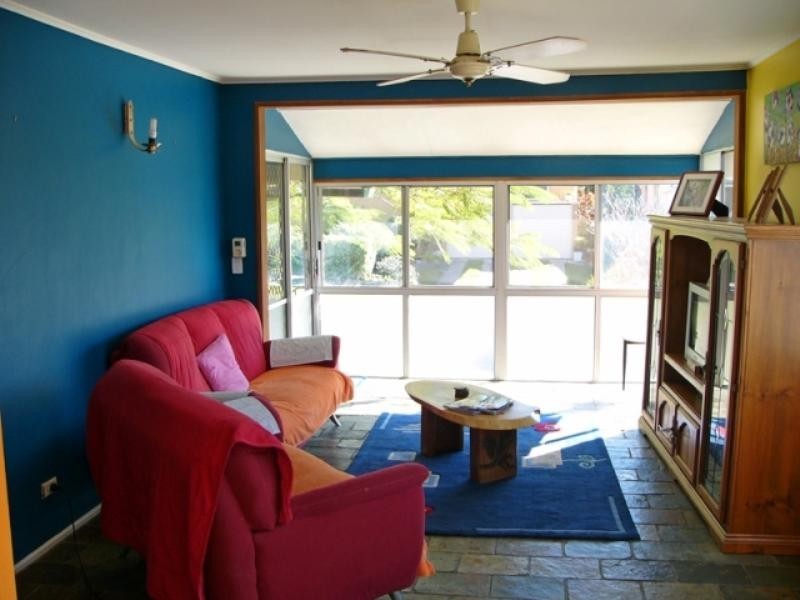 70 O’Connor Street, Oxley QLD 4075