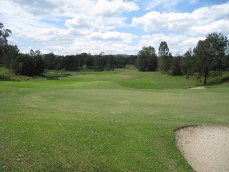 302 College Road, Karana Downs QLD 4306