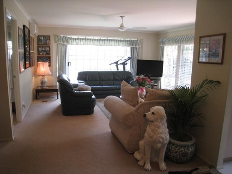 302 College Road, Karana Downs QLD 4306