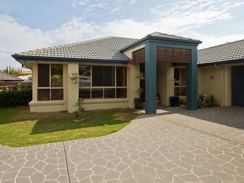 43 Edenbrooke Drive, Seventeen Mile Rocks QLD 4073