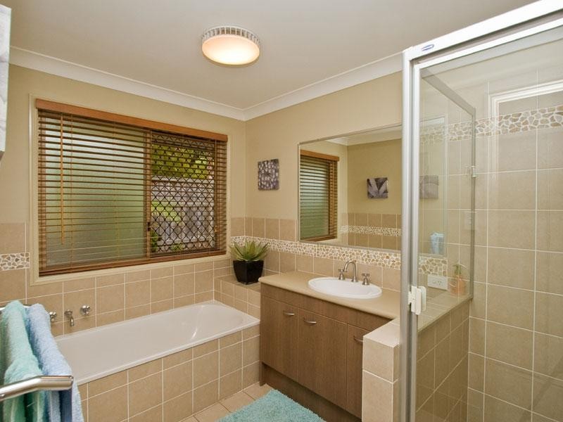 43 Edenbrooke Drive, Seventeen Mile Rocks QLD 4073