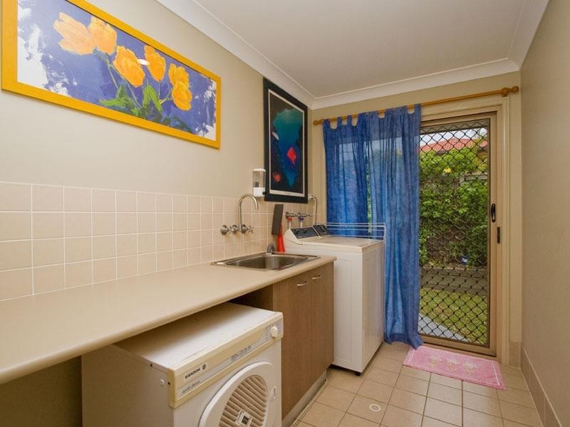 43 Edenbrooke Drive, Seventeen Mile Rocks QLD 4073