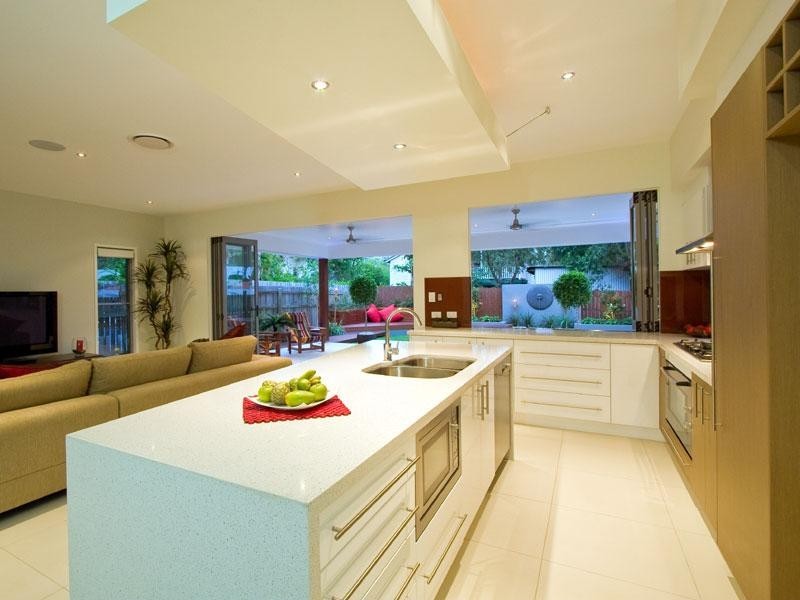 60 Graceville Avenue, Graceville QLD 4075