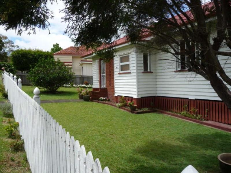 38 Walker Street, Corinda QLD 4075