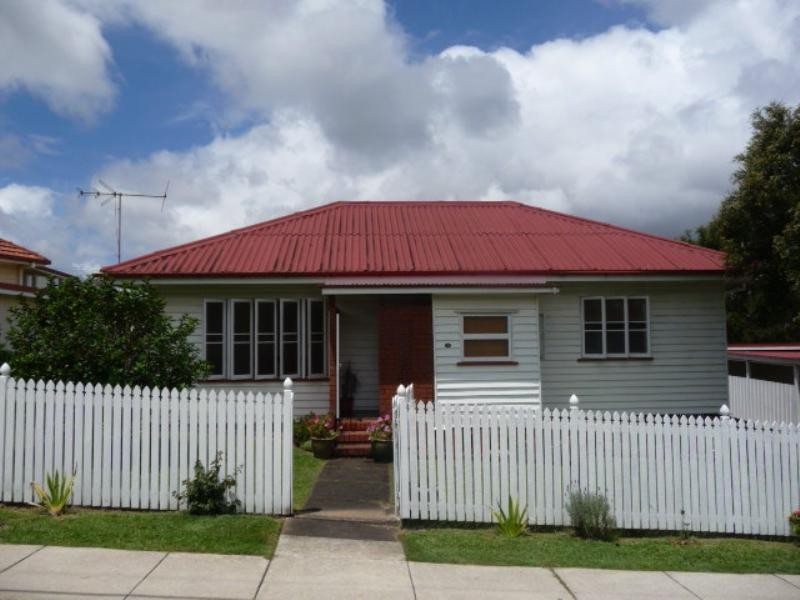 38 Walker Street, Corinda QLD 4075