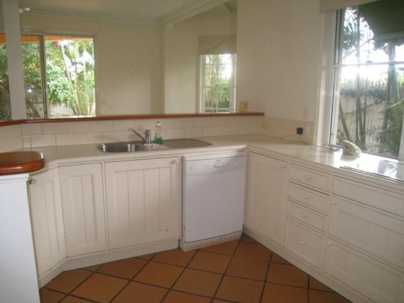 31 Kew Road, Graceville QLD 4075