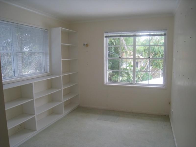 31 Kew Road, Graceville QLD 4075