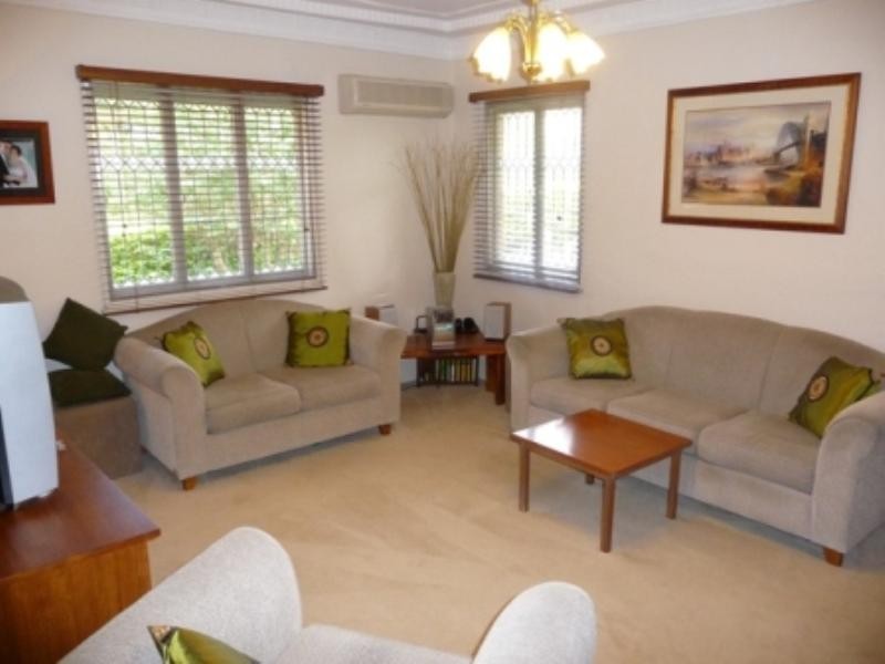 123 Graceville Avenue, Graceville QLD 4075