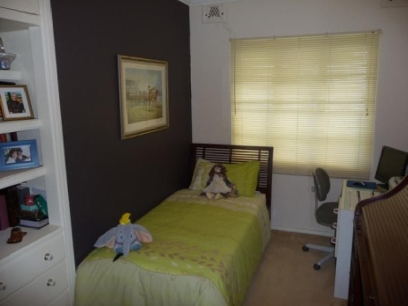 123 Graceville Avenue, Graceville QLD 4075