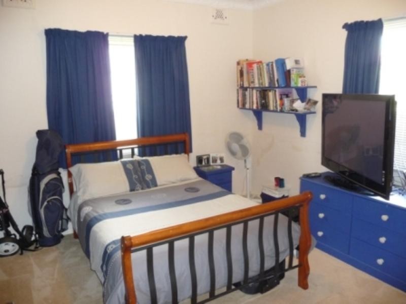 123 Graceville Avenue, Graceville QLD 4075