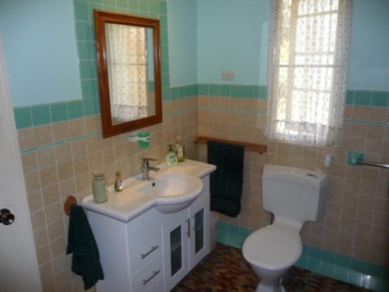 123 Graceville Avenue, Graceville QLD 4075