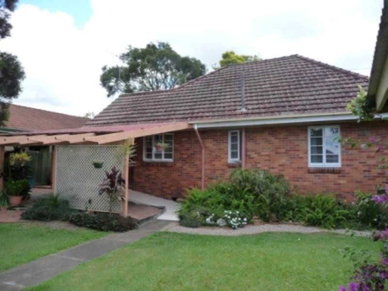 123 Graceville Avenue, Graceville QLD 4075