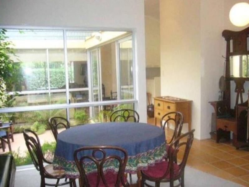 139A Long Street East, Graceville QLD 4075