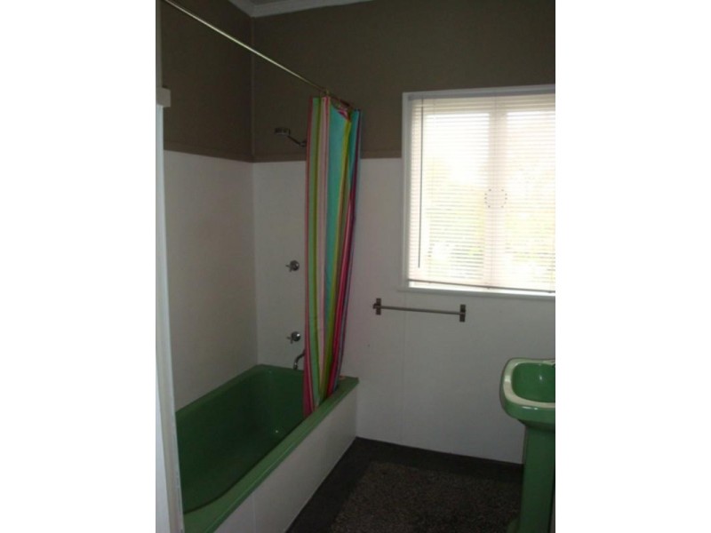 33 Sheffield Street, Oxley QLD 4075