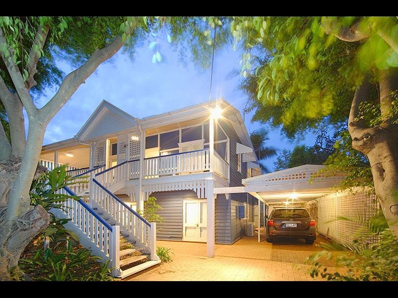 16 Magee Street, Graceville QLD 4075