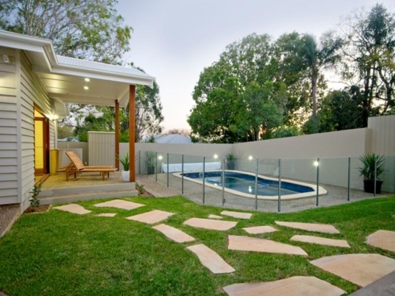 14 Dudley Street, Sherwood QLD 4075