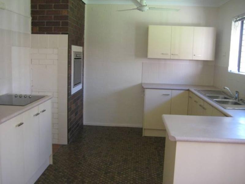 24 Deniven Street, Corinda QLD 4075