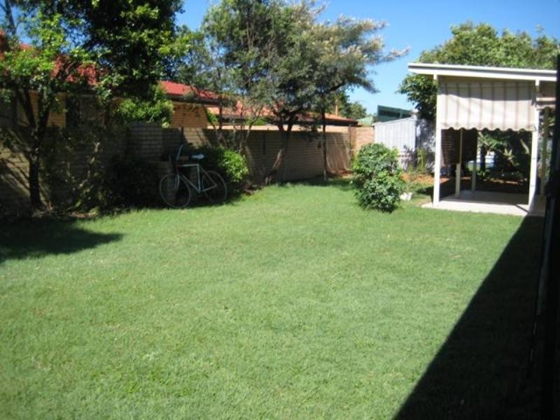 24 Deniven Street, Corinda QLD 4075