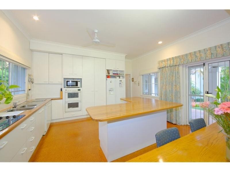 36 Douglas Street, Sherwood QLD 4075