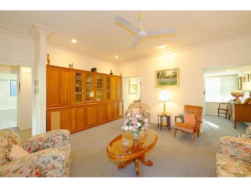 36 Douglas Street, Sherwood QLD 4075