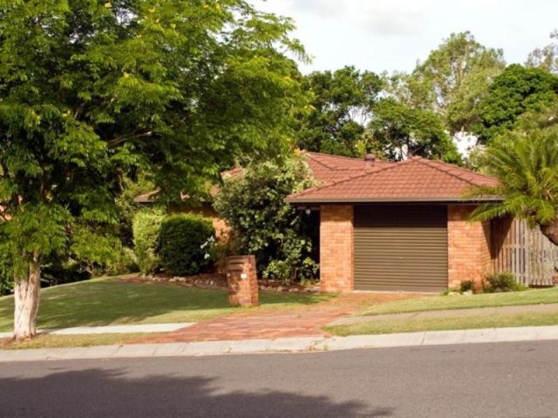 38 Glen Ross Road, Sinnamon Park QLD 4073