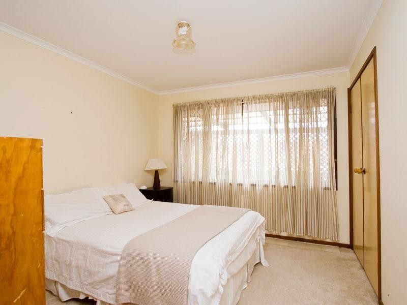 38 Glen Ross Road, Sinnamon Park QLD 4073