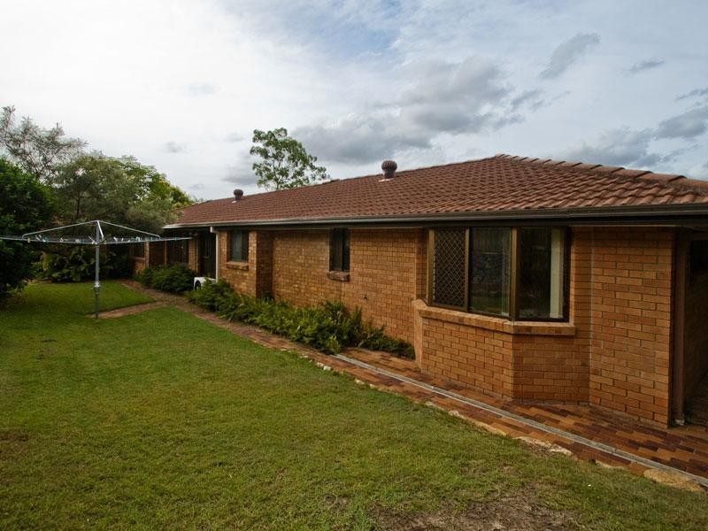 38 Glen Ross Road, Sinnamon Park QLD 4073