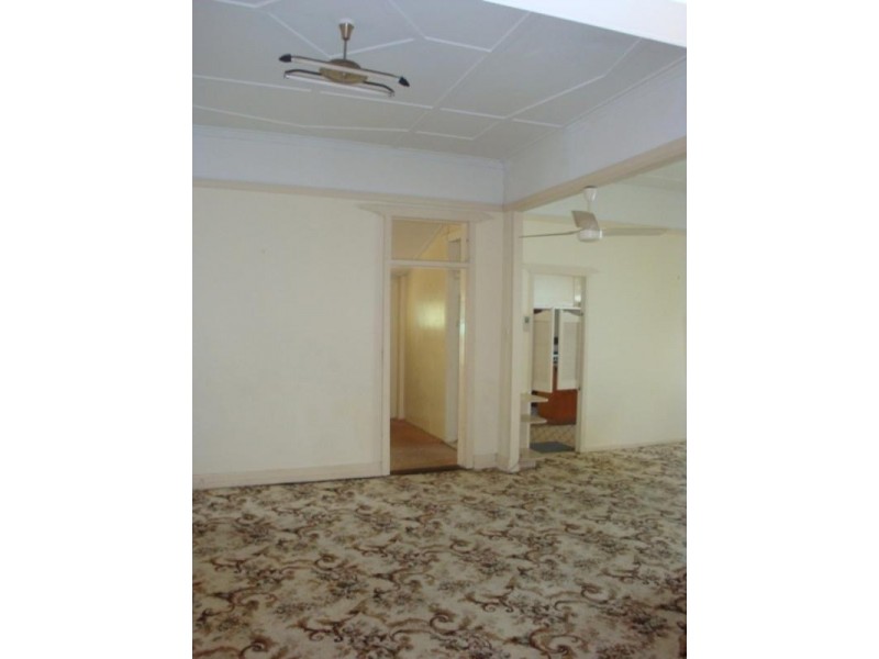 12 Thallon Street, Sherwood QLD 4075