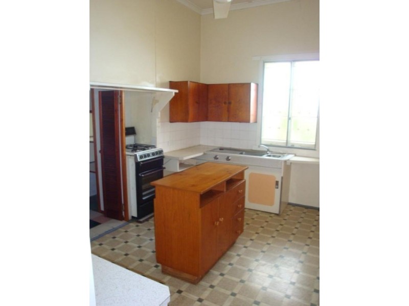 12 Thallon Street, Sherwood QLD 4075