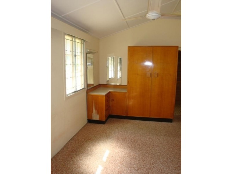 12 Thallon Street, Sherwood QLD 4075