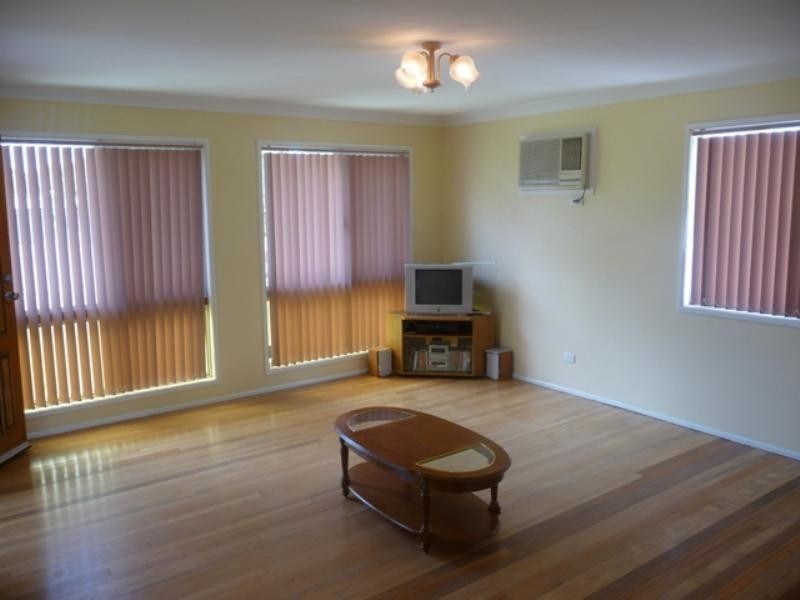 374 Cliveden Avenue, Corinda QLD 4075