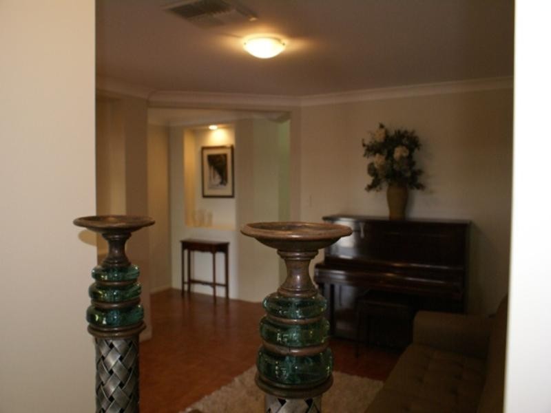 48 Brookeside Crescent, Seventeen Mile Rocks QLD 4073