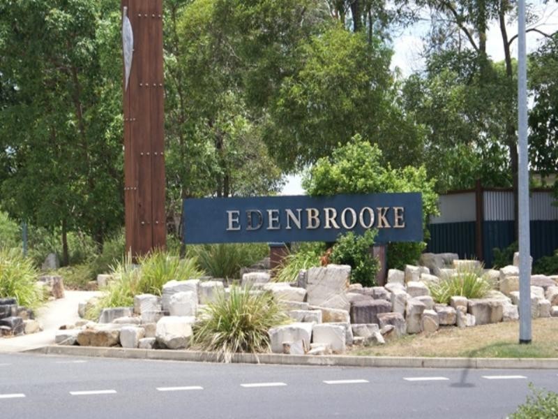 48 Brookeside Crescent, Seventeen Mile Rocks QLD 4073