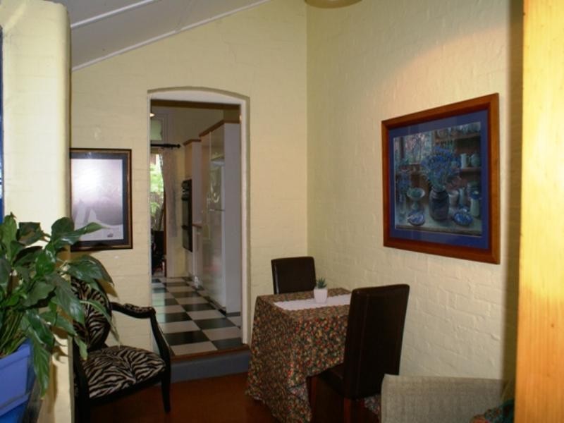 27 Strong Avenue, Graceville QLD 4075