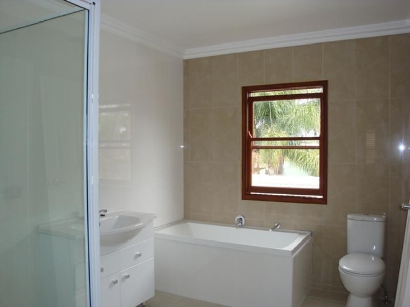 19 Graceville Avenue, Graceville QLD 4075