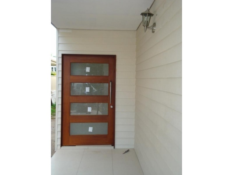 19 Graceville Avenue, Graceville QLD 4075