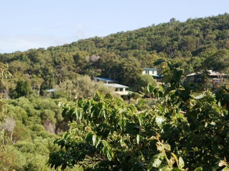 1/26 Billa Street, Point Lookout QLD 4183