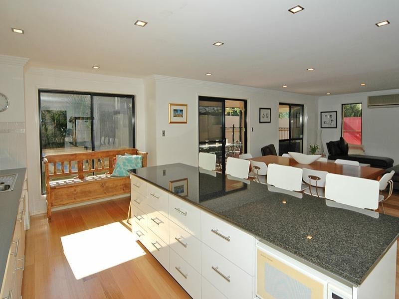 15 Jarrott Street, Chelmer QLD 4068