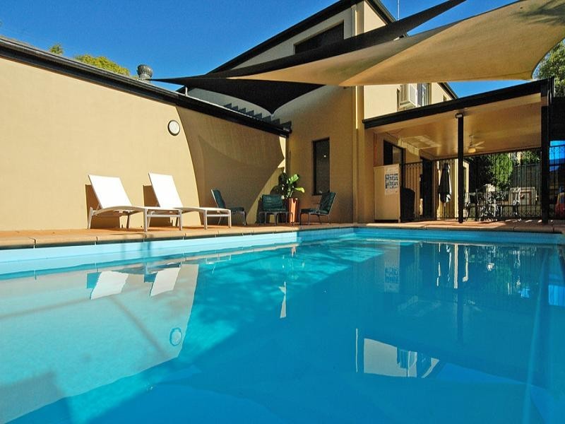 15 Jarrott Street, Chelmer QLD 4068