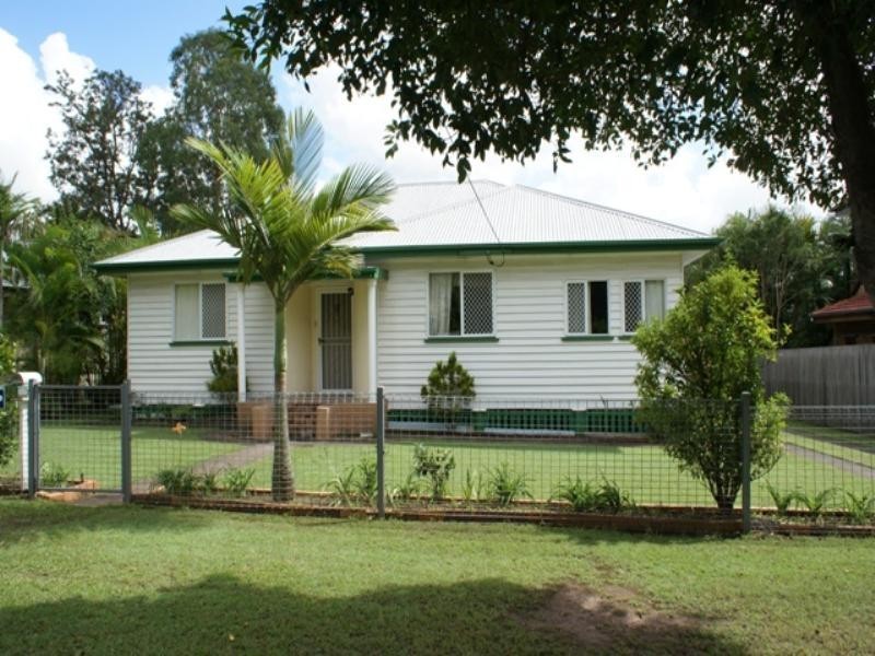 28 Borden Street, Sherwood QLD 4075